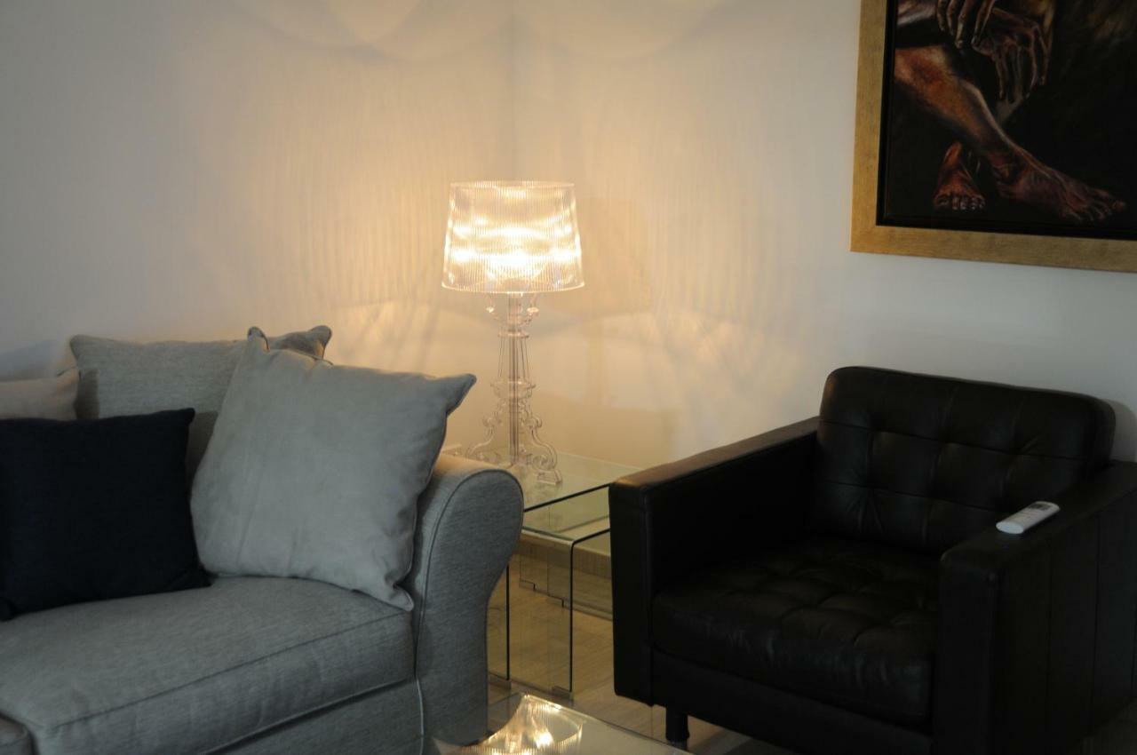 Kennedy Deluxe Suites นิโคเซีย ภายนอก รูปภาพ